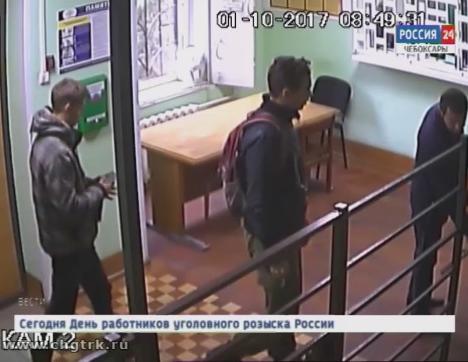 Шумерлинским полицейским пришлось спасать двух грибников