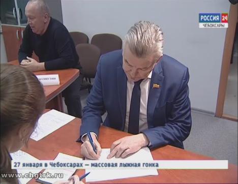 Сбор подписей в поддержку кандидатов на пост президента России близится к завершению