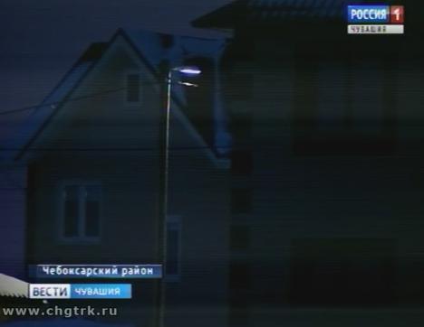 При свечах: жители деревни Чебоксарского района живут без уличного освещения