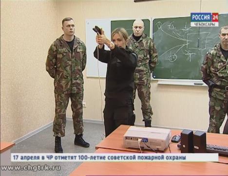 Из журналистов – в омоновцы: в честь Дня образования Росгвардии телевизионщикам предложили потренироваться вместе с бойцами