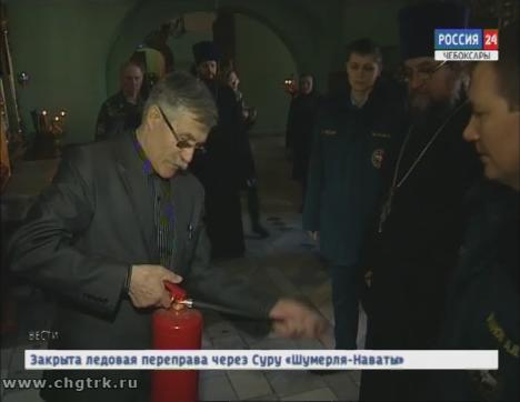 Перед Пасхой инспекторы госпожнадзора проверяют состояние противопожарных систем храмов