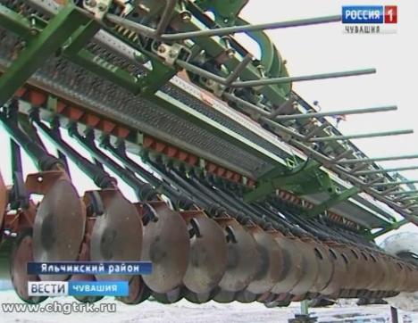 Аграрии готовят технику и ждут погоды, чтобы выйти в поле