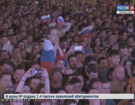 Больше 6 тысяч чебоксарцев и гостей республики на Красной площади болели за нашу сборную 