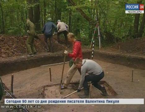 На правом берегу Суры в Ядринском районе археологи обнаружили останки  крупного древнерусского городища