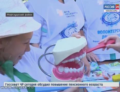 Школьники попробовали себя в роли стоматологов