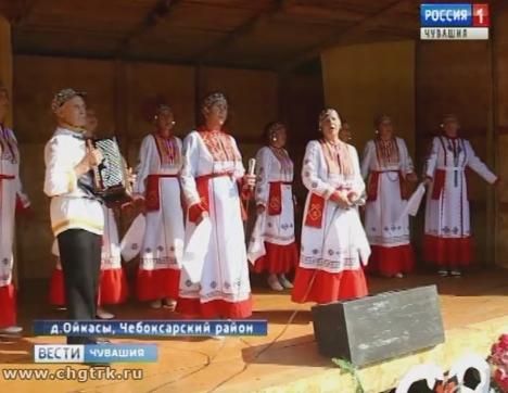 Жители маленькой чувашской деревни построили себе летнюю сцену