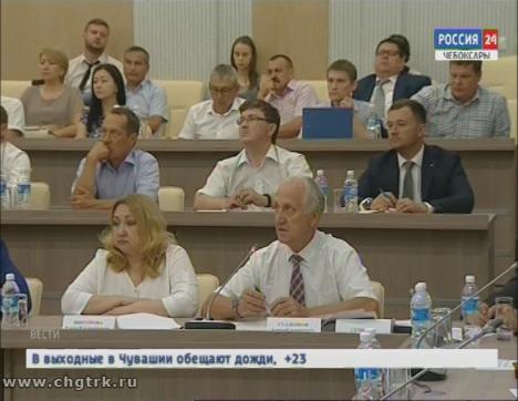 В Чувашии обсуждали, что мешает бизнесу «дышать» 