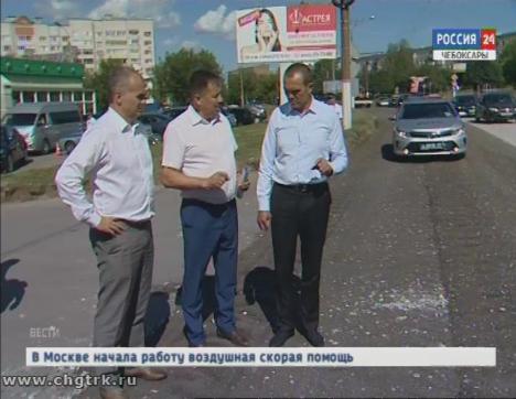 Михаил Игнатьев проинспектировал ход ремонта на улице Гагарина