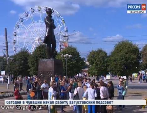 Дорогами Нарспи: чебоксарцев и гостей города провели по следам женщин, сыгравших разные роли в жизни Чувашии