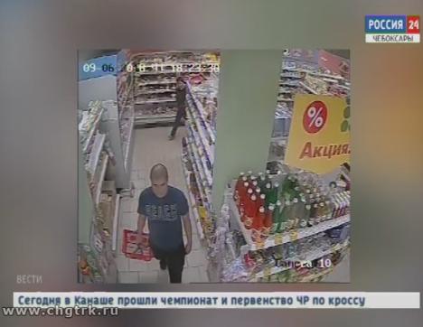 Полицейские Чебоксар устанавливают личность мужчины, который совершил кражу в магазине по улице Гражданской