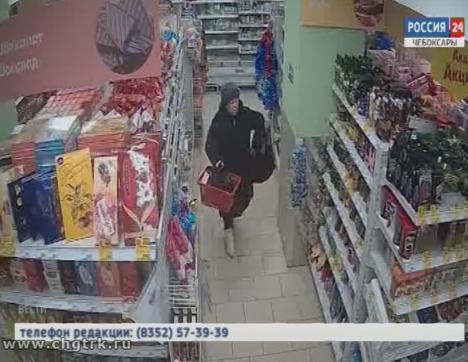 Чебоксарские полицейские задержали пожилую женщину, промышлявшую воровством в супермаркете