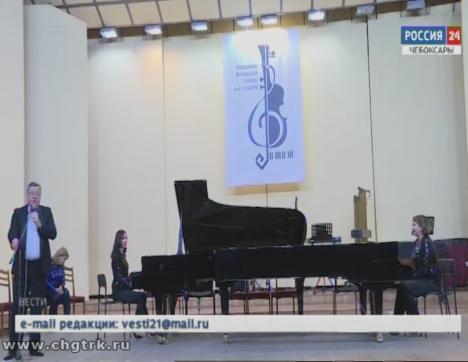 В Чебоксарах дал концерт уникальный музыкальный коллектив из Казани «Импровиз-рояль»