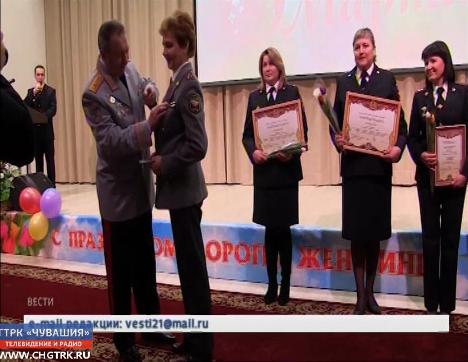 Женщины Чувашии принимают поздравления с весенним праздником