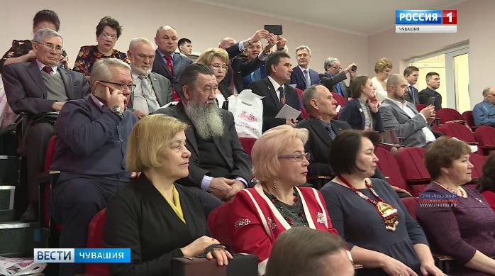 Родной язык – молодёжи: представители национальных автономий страны обсудили, как пробудить у школьников интерес к родной культуре