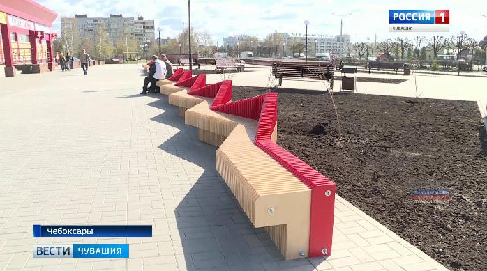 В Чебоксарах после благоустройства открыли территорию возле универмага Шупашкар