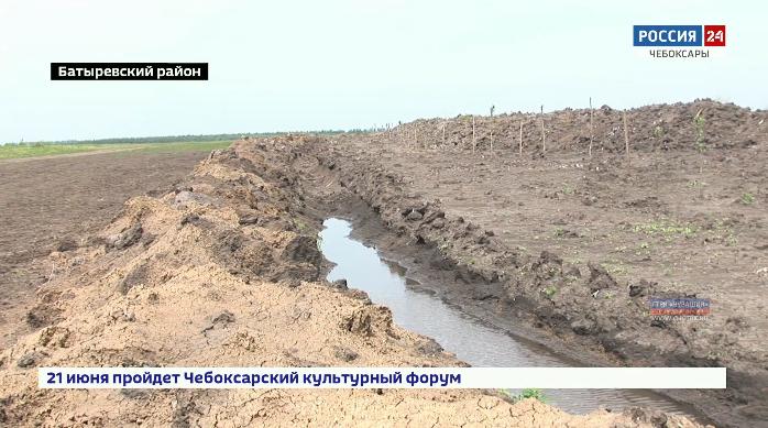 Выкопал траншею и получил штраф: в Батыревском районе фермер нарушил требования земельного законодательства