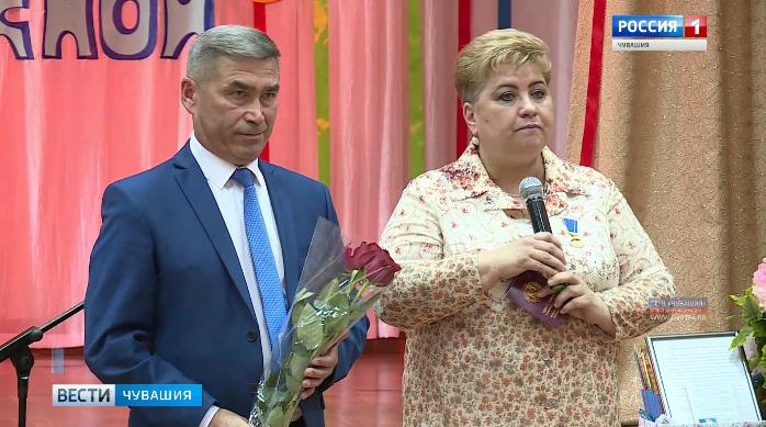 К юбилею столицы самым достойным чебоксарцам вручают памятные медали