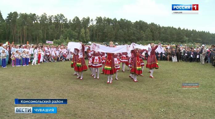 В Комсомольском районе отметили юбилей праздником песни, труда и спорта «Акатуй» 