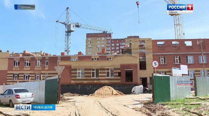 Сити-менеджер Чебоксар проконтролировал ход строительства столичных детских садов
