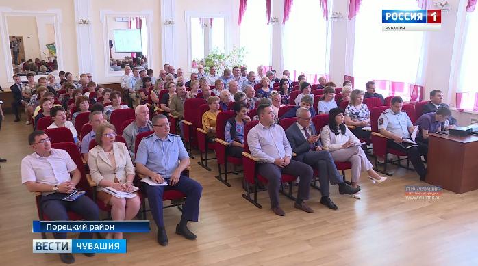 В Порецком районе подвели итоги социально-экономического развития района за первое полугодие