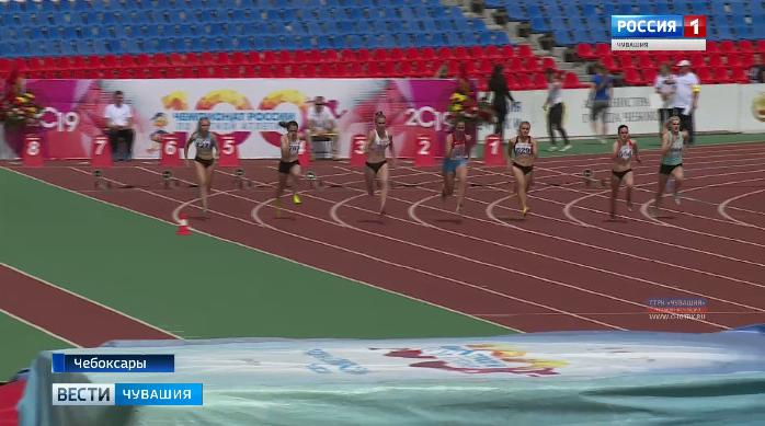 Подданные российской «королевы спорта» вступили в борьбу за награды чемпионата страны