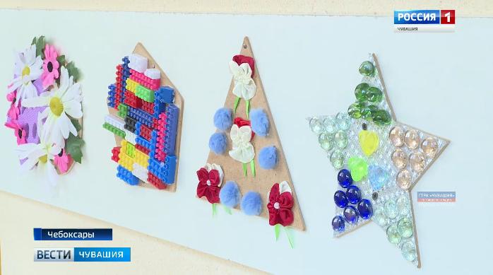 В социально-реабилитационном центре для несовершеннолетних в Чебоксарах создали специальную тактильную дорожку для развития мелкой моторики