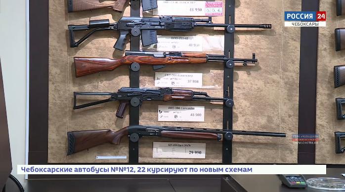 Сотрудники Росгвардии проверяют правила хранения оружия у жителей республики