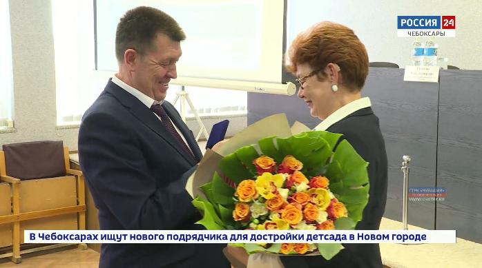 В честь 550-летия Чебоксар работникам завода "Промтрактор" вручили памятные юбилейные медали