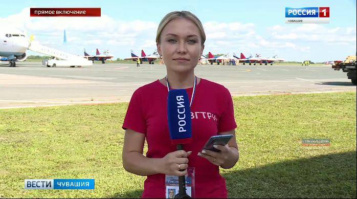 Прямое включение: корреспондент ГТРК «Чувашия» встретилась со «Стрижами» перед тренировочным полётом