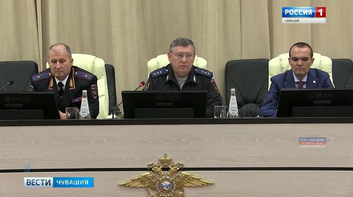 Личному составу МВД по Чувашии представили нового руководителя Виктора Шметкова
