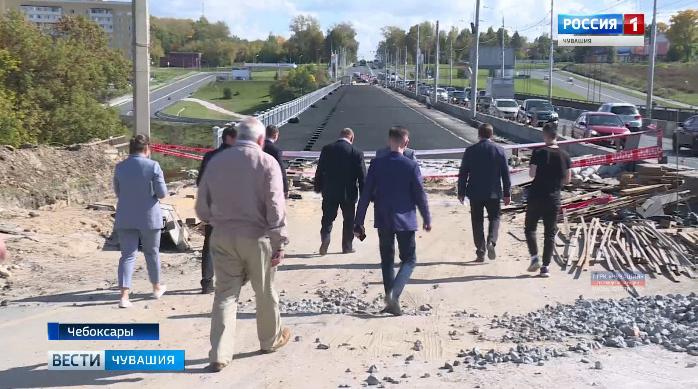 Народные избранники проверили состояние отремонтированных тротуаров в чебоксарских дворах и главные дорожные артерии города 