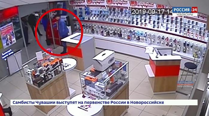 Украденные  смартфоны возвращены в салон сотовой связи