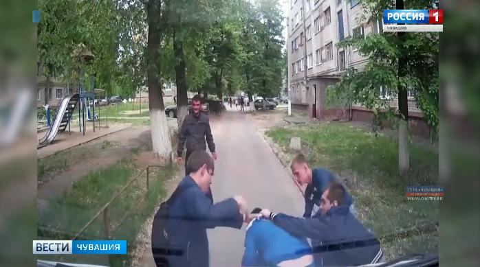 Вынесен приговор двум жителям Новочебоксарска, избившим санитара скорой помощи