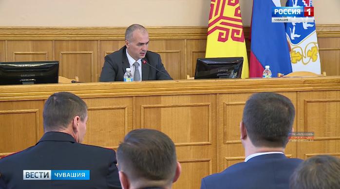 Алексей Ладыков поручил избавить чебоксарские улицы от «визуального мусора»
