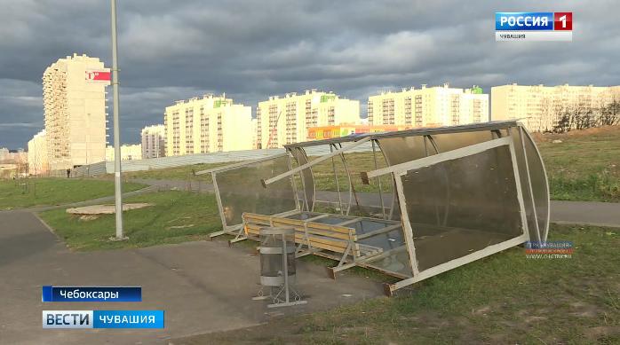 На Чувашию обрушился сильный шквалистый ветер