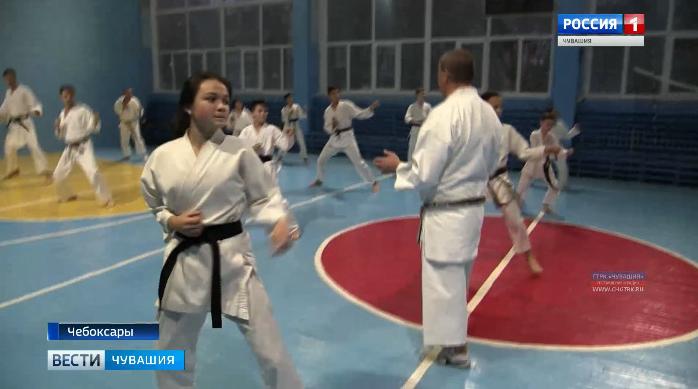 Ученики республиканской федерации каратэ готовятся к борьбе за Кубок мира