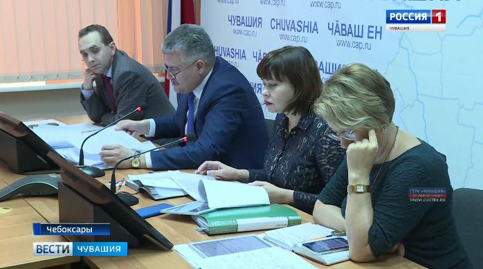 Министр здравоохранения Чувашии провел прямую линию с жителями республики