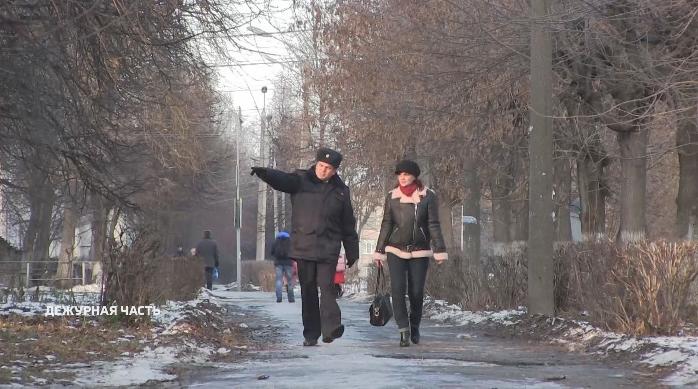 Пьяный новочебоксарец угрожал пистолетом женщине с ребенком