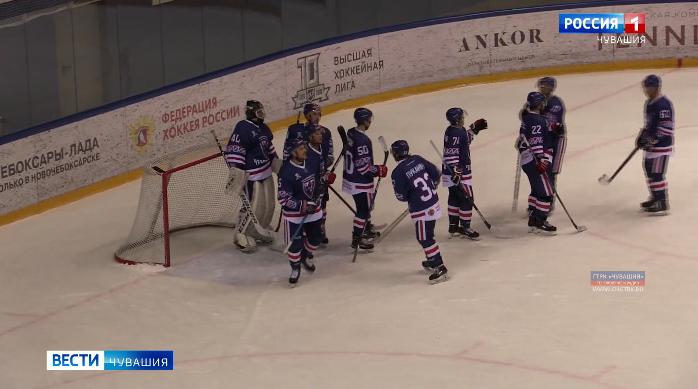 ХК «Чебоксары» трижды переиграл саратовский «Кристалл» 