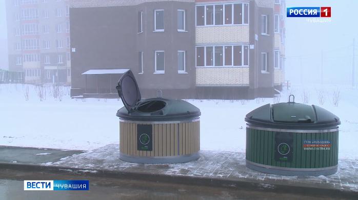 На смену обычным мусорным бакам приходят контейнеры заглублённого типа