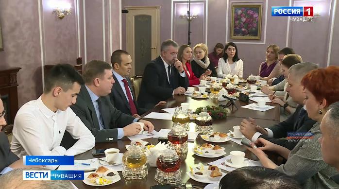 Глава Чувашии пообщался с представителями СМИ в неформальной обстановке