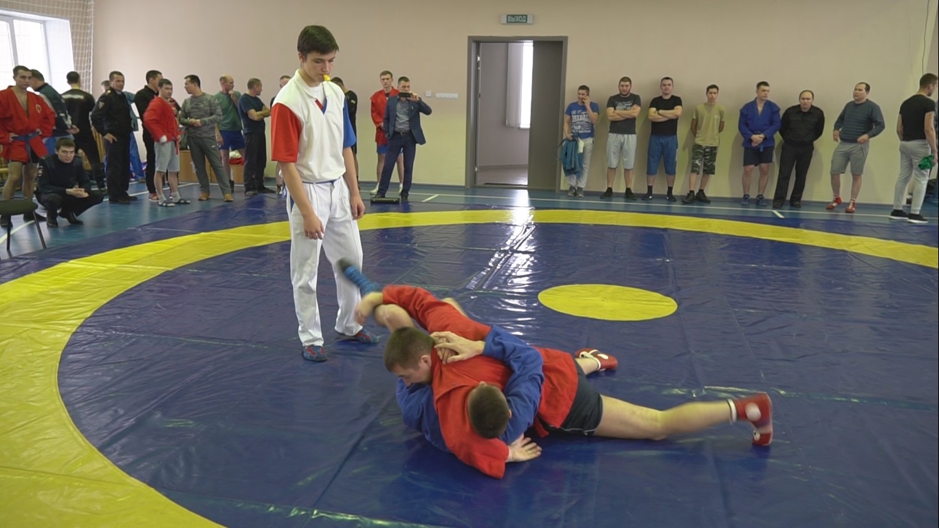 Среди полицейских Чувашии определились лучшие самбисты