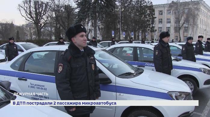  Сотрудникам правоохранительных органов Чебоксар вручили ключи от новых служебных авто 