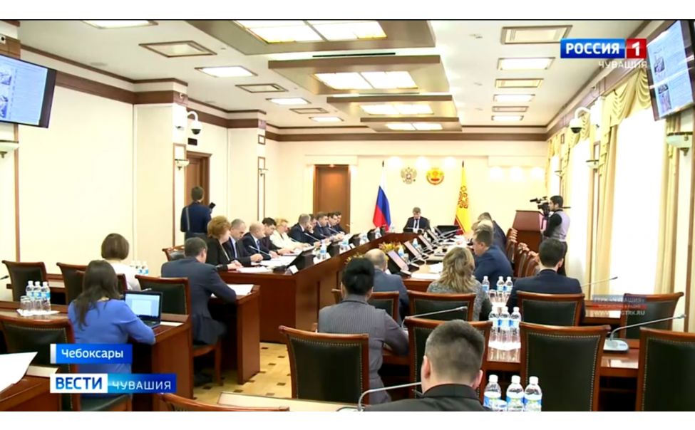    Врио Главы Чувашии Олег Николаев предложил ввести единый проездной в Чебоксарах   