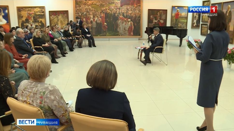   Олег Николаев отметил вклад женщин-тыловиков в оборону Сурского рубежа  