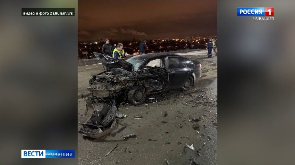  В Чебоксарах на проспекте Айги произошло ДТП с пострадавшими  