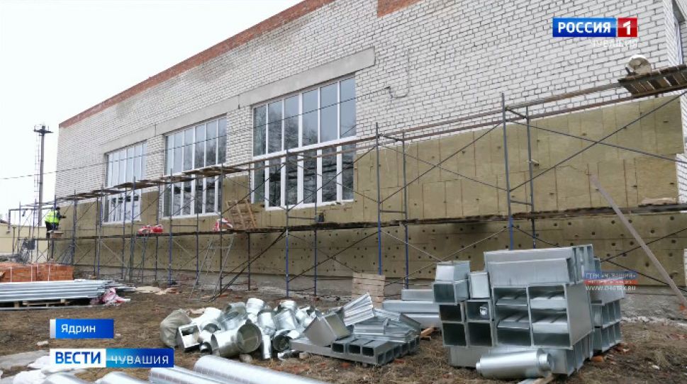 Ко Дню города в Ядрине сдадут обновленную спортшколу