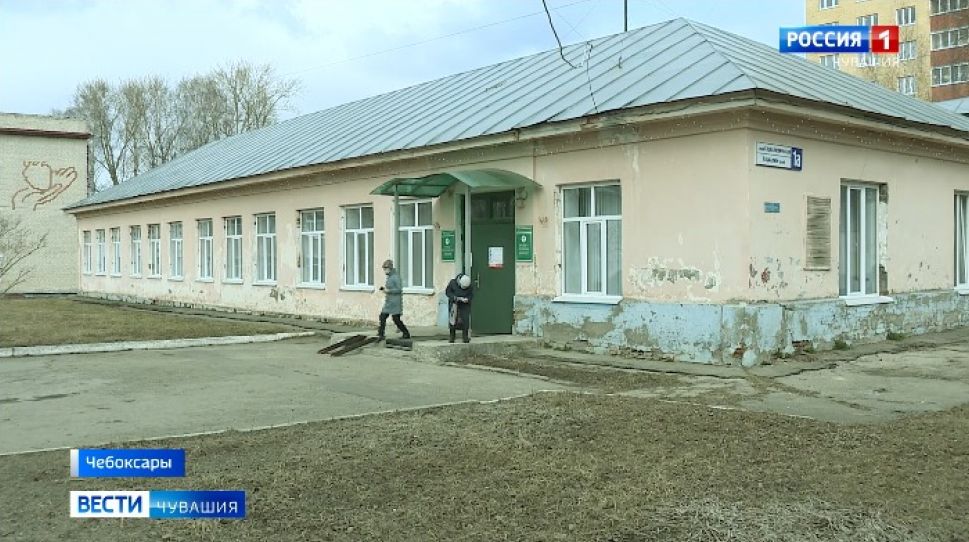 В коронавирусный обсерватор переквалифицирована  Урмарская районная больница 