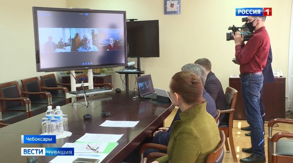 В преддверии дня космонавтики Олег Николаев поздравил космонавта Николая Бударина