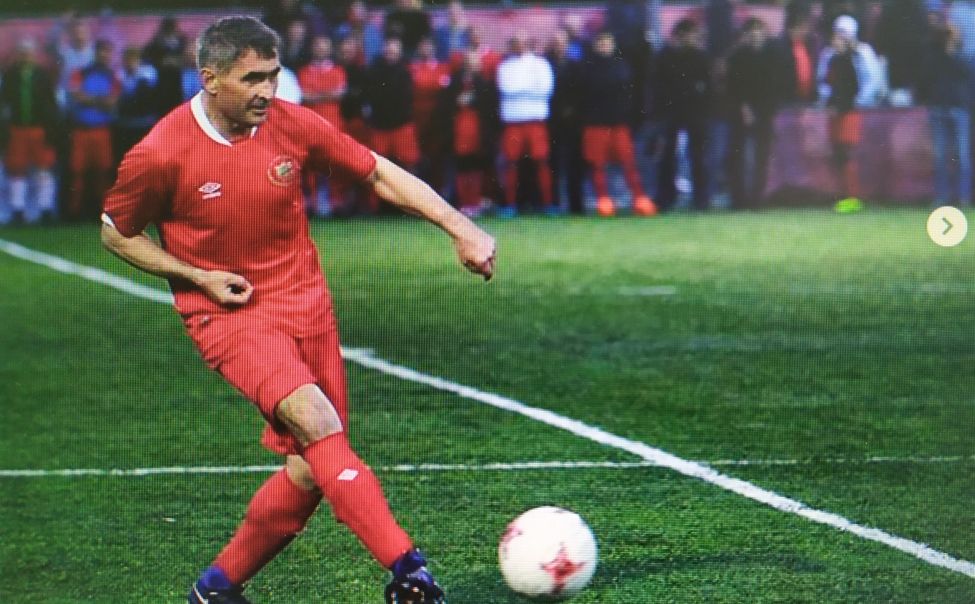    Олег Николаев скучает по спорту и планирует выделить миллионы на реконструкцию футбольных полей Чувашии      